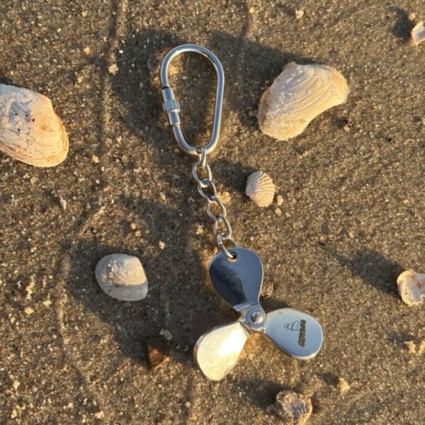 I Love Gdynia - najlepszy sklep z pamiątkami - Brelok śruba drewniana z Gdyni